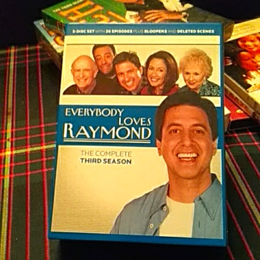 3/$15 Everybody Loves Raymond DVD Season 3